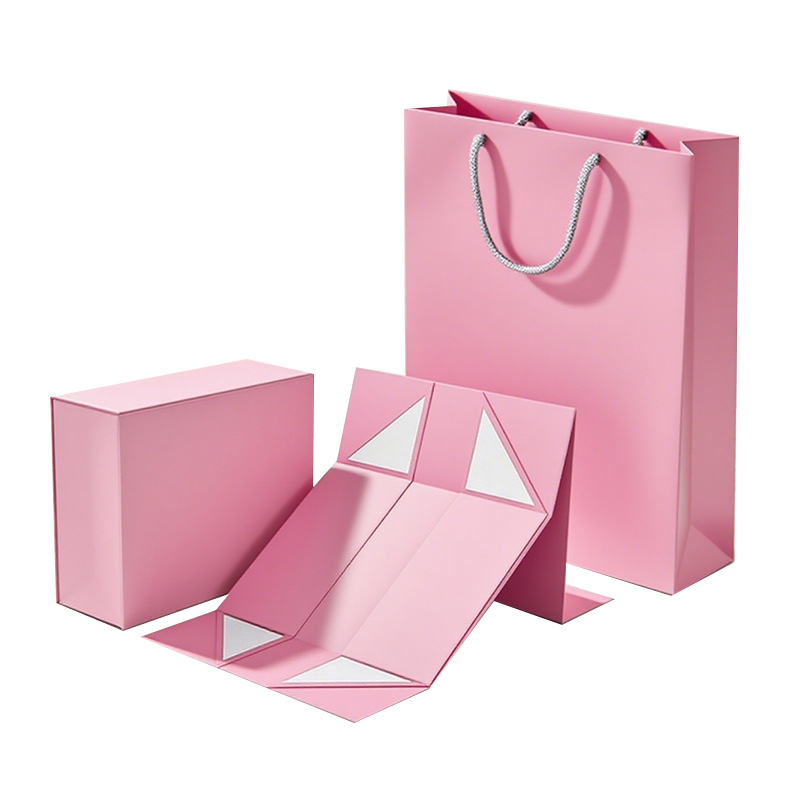 Eşarp hediye kutusu, yumuşak eşarpları sarılmaktan sergilenmeye dönüştüren bir tören büyüsü değil mi?